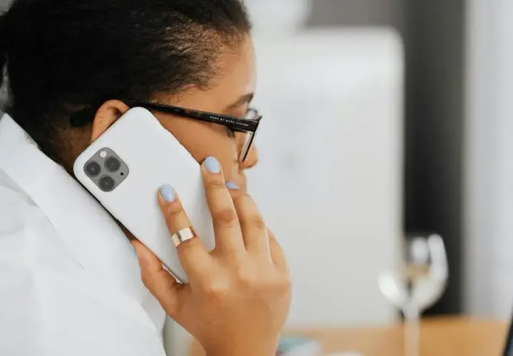 Więcej niż tylko większy ekran. Co tak naprawdę zmienia iPhone 16 Pro Max w codziennej pracy?