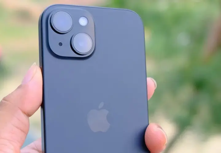 Czy iPhone 15 Pro jest wodoszczelny? Odkryj prawdę o jego odporności