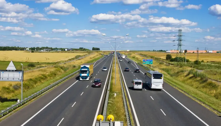 Jakie aplikacje na A2 ułatwią Ci płatności za przejazd?