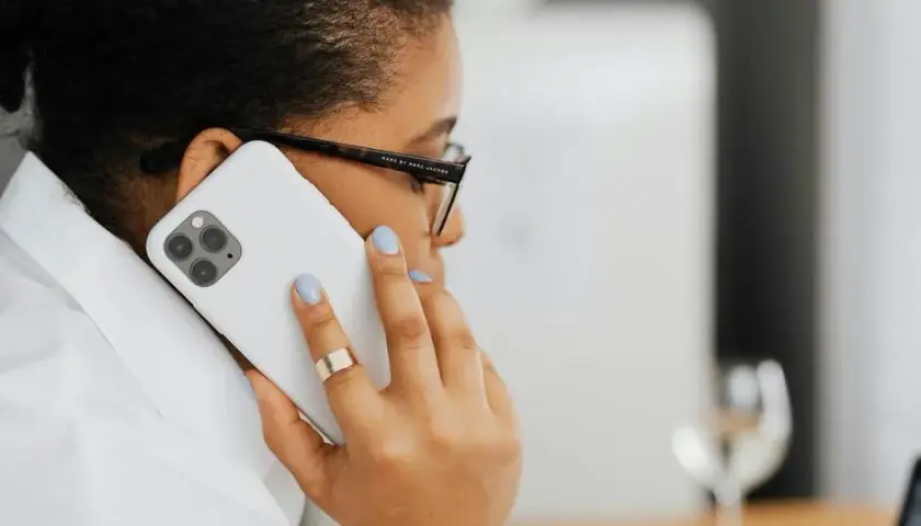 Więcej niż tylko większy ekran. Co tak naprawdę zmienia iPhone 16 Pro Max w codziennej pracy?