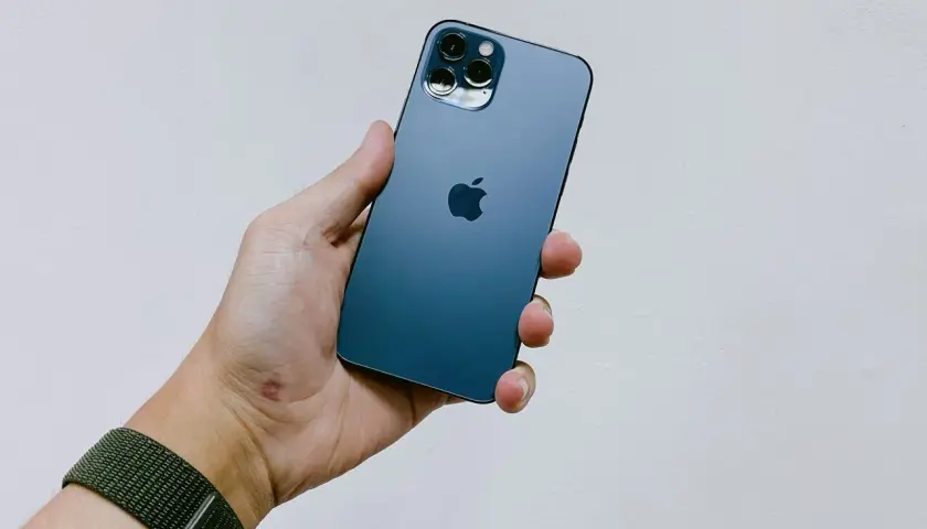 Jak pobrać aplikacje na iPhone przez komputer bez problemów