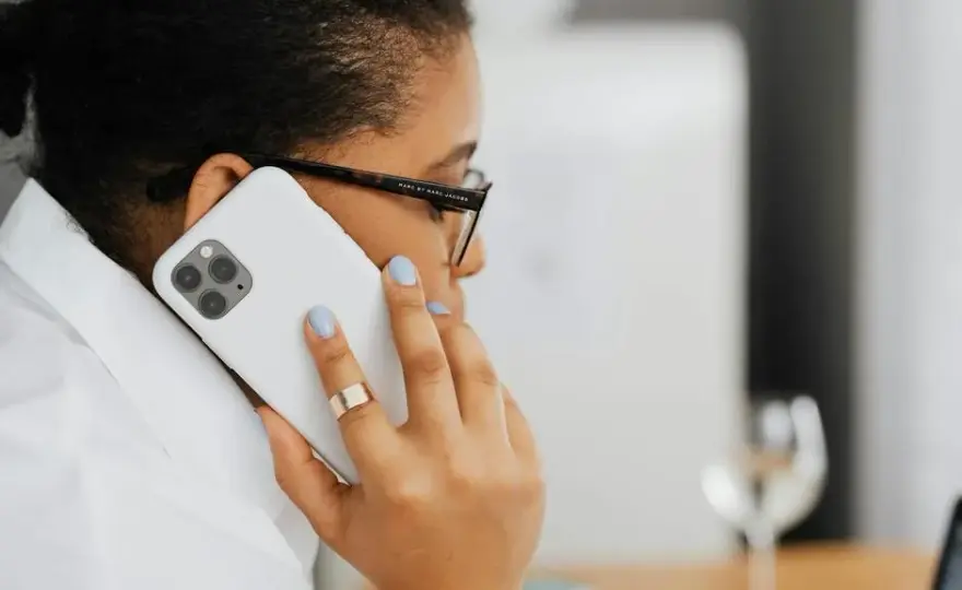 Więcej niż tylko większy ekran. Co tak naprawdę zmienia iPhone 16 Pro Max w codziennej pracy?