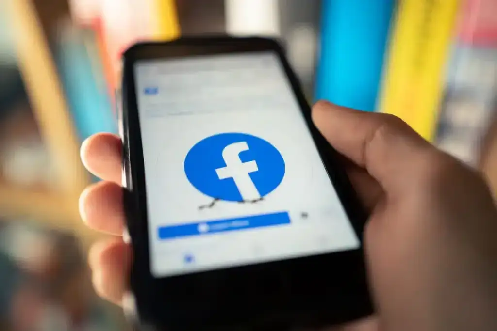 Zdjęcie Jak połączyć Facebook z Messengerem i uniknąć problemów z kontem
